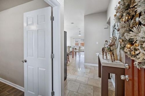 120 Geronimo Cv, Uhland TX 78640-4622 exterior