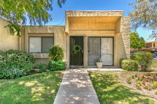 2401 Los Patos Dr, Palm Springs, CA 92264-6037