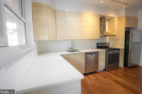 2427 16th St, Philadelphia PA  19132-4439 exterior