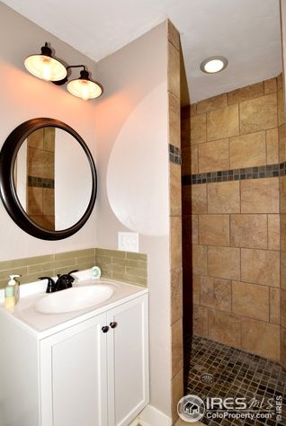 1145 Grant Ave, Loveland CO  80537-4764 exterior