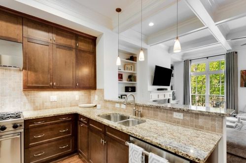206 Montag Cir, Atlanta GA  30307-5504 exterior