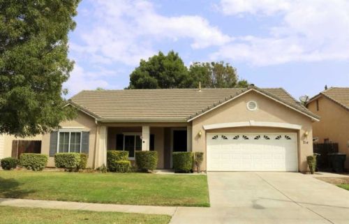 714 Loyola Ave, Visalia, CA 93277-6518