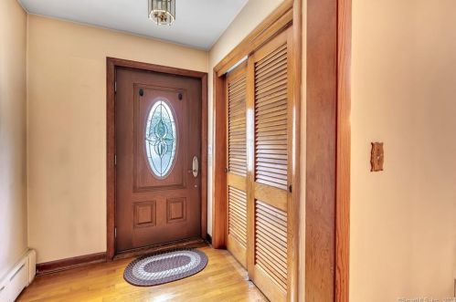 240 Moose Hill Rd, Upper Stepney, CT 06468-2435