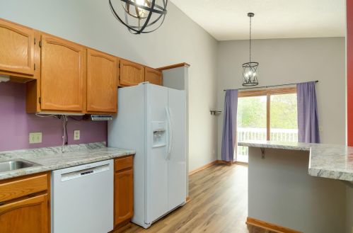 3703 Gershwin Ln, Saint Paul MN  55128-2940 exterior