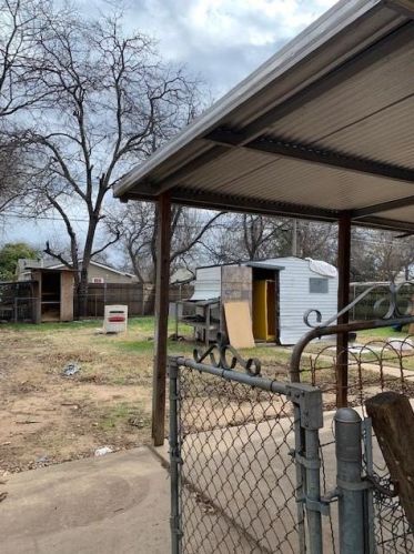 112 Lockwood St, Fort Worth TX  76108-1518 exterior