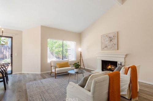 1757 Arroyo Gln, Escondido, CA 92026-1860