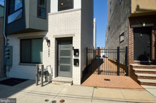1322 Hope St, Philadelphia PA  19122-4611 exterior