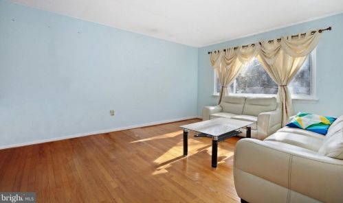 822 Malibu Dr, Silver Spring MD 20901-3648 exterior