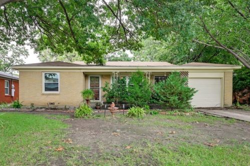 5417 Dennis Ave, Fort Worth TX  76114-4501 exterior