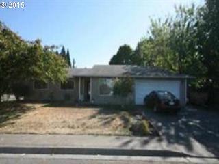 3796 9th St, Hubbard, OR 97032-9502