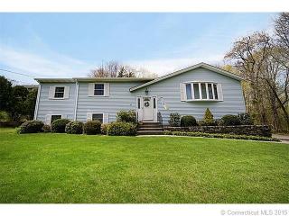 49 Wildwood Ln, Durham, CT 06422-2608
