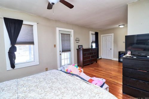 68 Washington Ave, Torrington CT  06790-5166 exterior