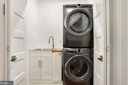 7314 Maple Ave, Silver Spring MD 20912-4318 exterior