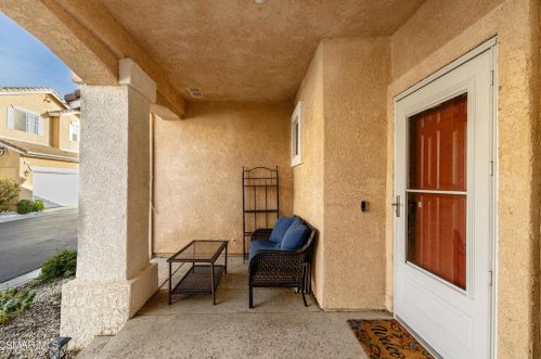 1843 Amberleaf Ln, Simi Valley CA  93065-7435 exterior