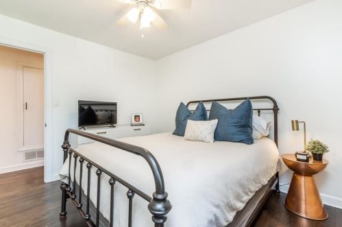 2334 Cortez Way, Atlanta GA  30319-3914 exterior