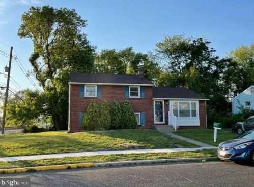 286 Mcclelland Ave, Gloucester, NJ 08031-1502