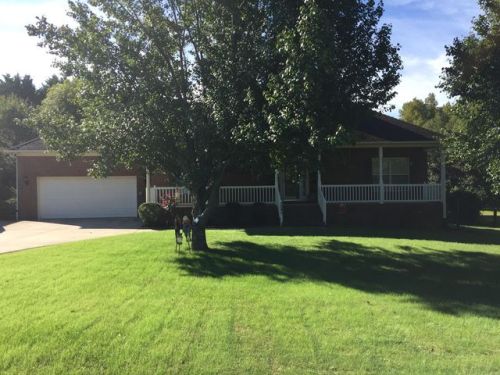 4045 Wood Ave, High Point, NC 27263-3446