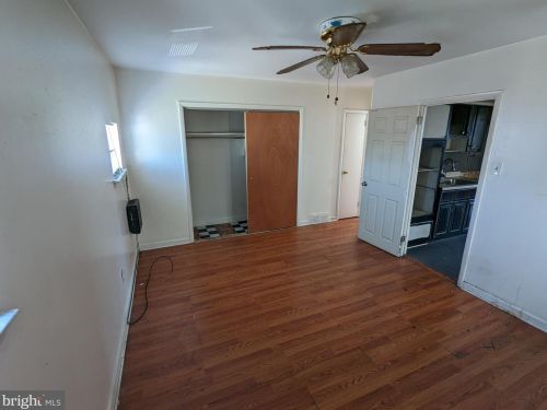 6017 11 St, Philadelphia PA 19123-3324 exterior