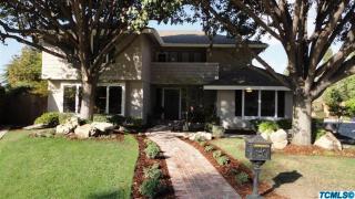 3949 Grove Ct, Visalia, CA 93291-4163