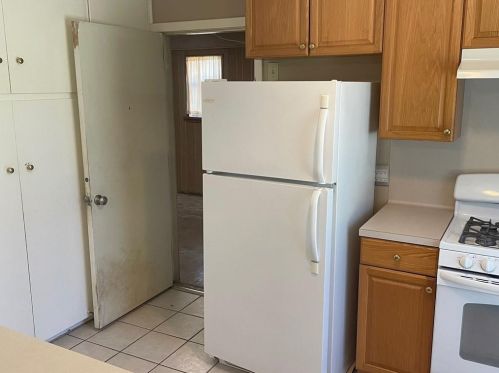 7607 Creston Ln, Austin TX  78752-1326 exterior