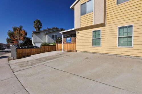 3874 Via Del Bardo, San Diego, CA 92173-1560