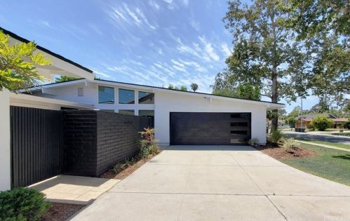 3142 Ruth Elaine Dr, Los Alamitos, CA 90720-2951