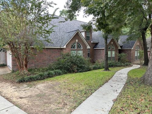 2 Condor Ct, Conroe TX  77304-4877 exterior