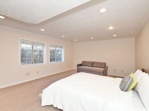 25 Snowstar Ln, Sandy UT 84092-4800 exterior