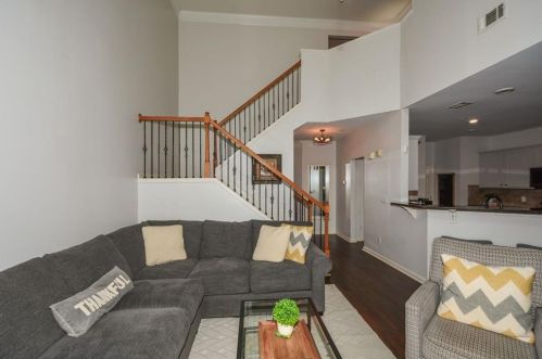 547 Hillside Trl, Holly Springs, GA 30188-5166