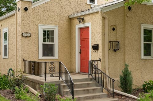 288 Griggs St, Saint Paul MN  55104-6444 exterior