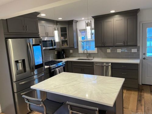 74 Dewey Ave, Milford, CT 06460-5412