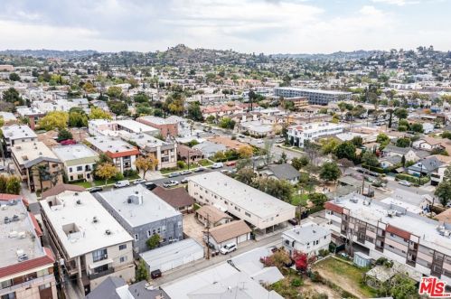 129 Cedar St, Glendale CA  91205-1207 exterior