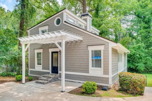 2797 Ashburn Ln, Atlanta, GA 30341-4701