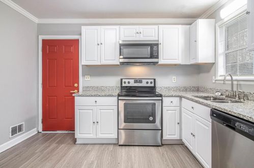 5170 Flemish Ct, Atlanta GA  30349-5210 exterior
