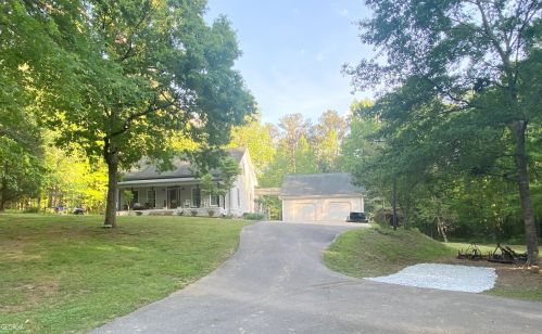 2965 Lower Fayetteville Rd, Newnan, GA 30265-1702