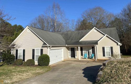 45 Autumn Ct, Porterdale, GA 30016-9044