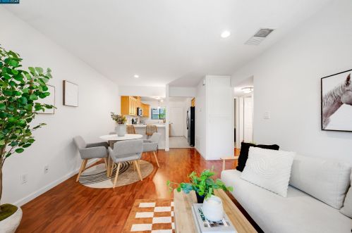 57 Monte Cresta Ave, Concord CA  94523-4213 exterior