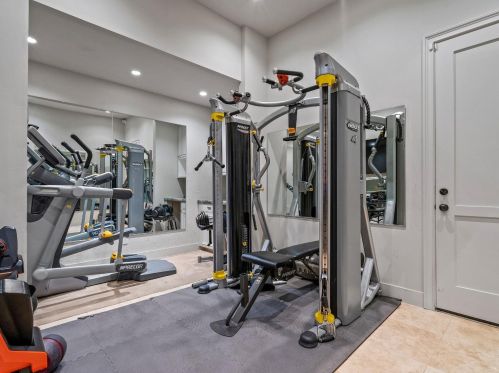 4750 Gresham Dr, Folsom CA  95762-7700 exterior