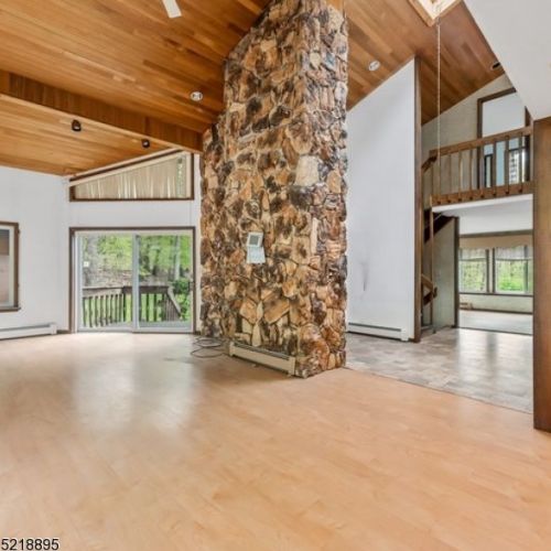 12 Reger Rd, Roxbury Township, NJ 07836-9183