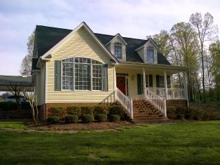 320 Echols Farm Rd, Danville, VA 24541-7420
