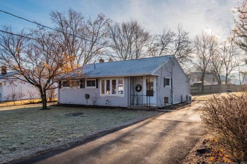 63 College Ave, Southington, CT 06489-1210