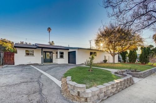 300 Mulvihill Ave, Redlands, CA 92374-2350