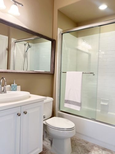 52 Pathway, Irvine CA  92618-8807 exterior