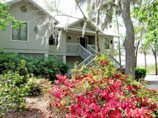 392 Cattle Hammock Rd, Midway, GA 31320-6720