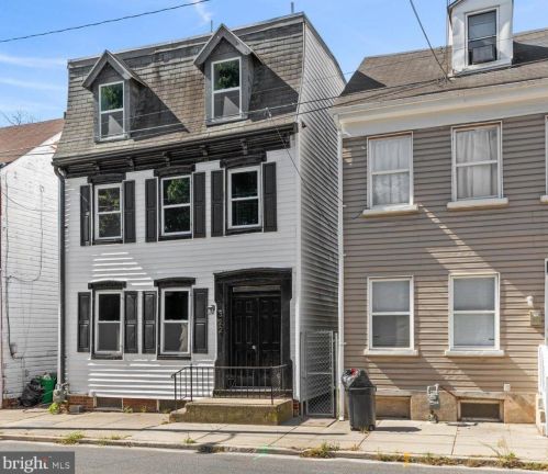 322 Penn St, York, PA 17401-3834