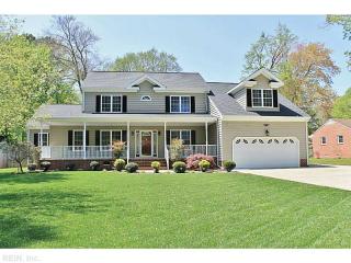 107 Rural Retreat Rd, Yorktown, VA 23692-3242