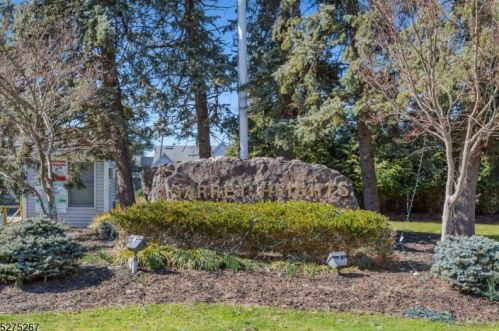 68 Quartz Ln, Paterson NJ 07501-3347 exterior