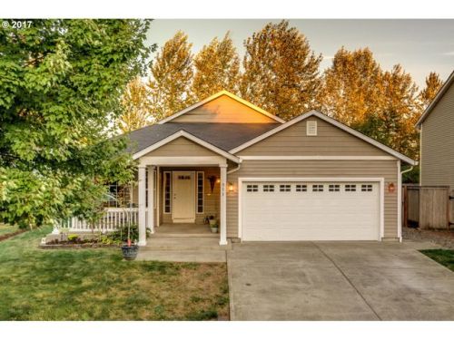 913 11th Ave, Battle Ground, WA 98604-3213