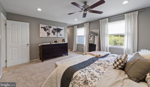 6 Oleander Dr, Mount Laurel NJ  08054-3601 exterior