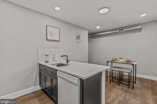 4821 2nd St, Philadelphia PA  19139-4203 exterior